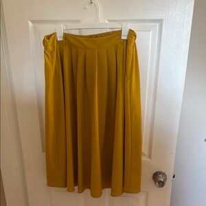 Gold Pleated A-Line Midi Skirt for Work